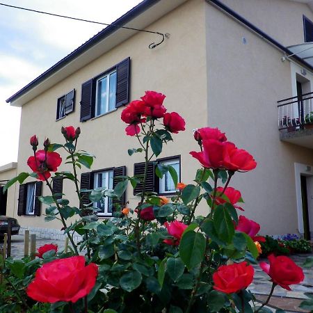 Apartments Rusin Linardici Exterior photo